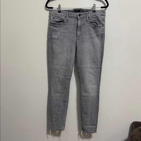MOTHER Denim The Looker Ankle Fray in All nighter Size 30 - Picture 1 of 9